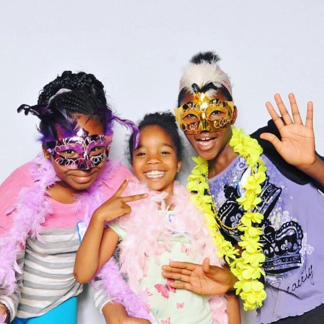 ScribbleMeSilly's tweet photo. Please consider Scribble Me Silly this #GivingTuesday and help create many more smiles!

https://t.co/h58WXKWedx

#GetSilly #Toronto #Donate https://t.co/3lg7NiOjSI
