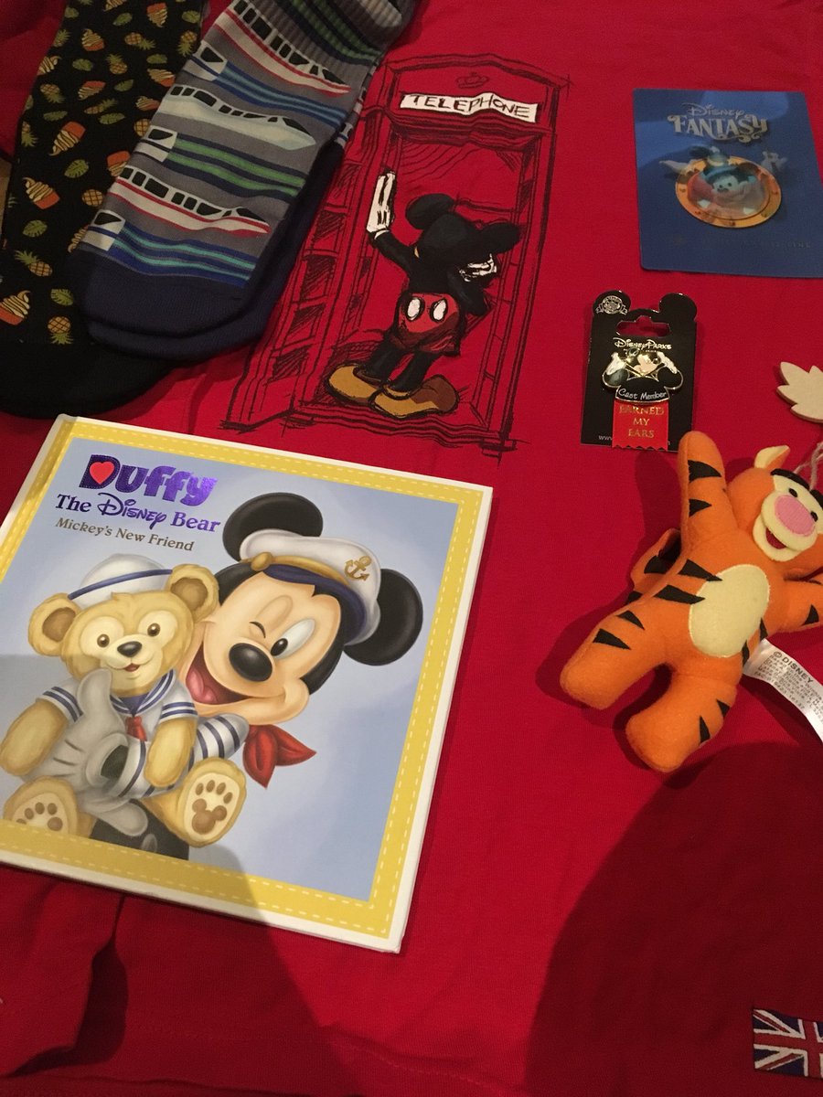 ben_millerman's tweet photo. Huge thank you to Cat for sending me some Disney magic from #Orlando. So lucky to have such a thoughtful friend, Miss you like mad but proud you’re following your dreams at the #waltdisneyworld Resort #Disney #Florida #Magicmaker #CastMember #DisneySideCast https://t.co/oEkazE9JZ5