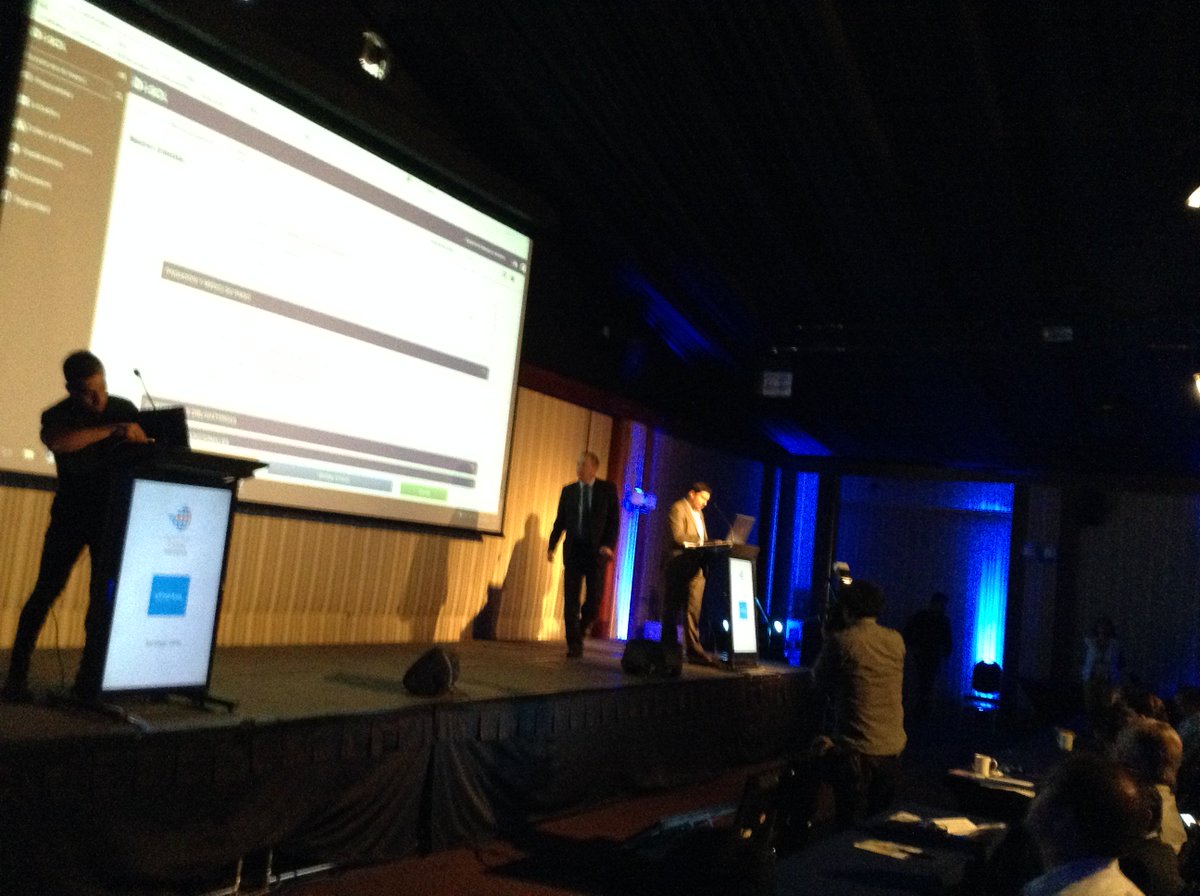 DigitalBankLA's tweet photo. En este momento sobre el escenario del #DigitalBankInsurance la #Startup #ISol https://t.co/D1Fh3BzSLW
