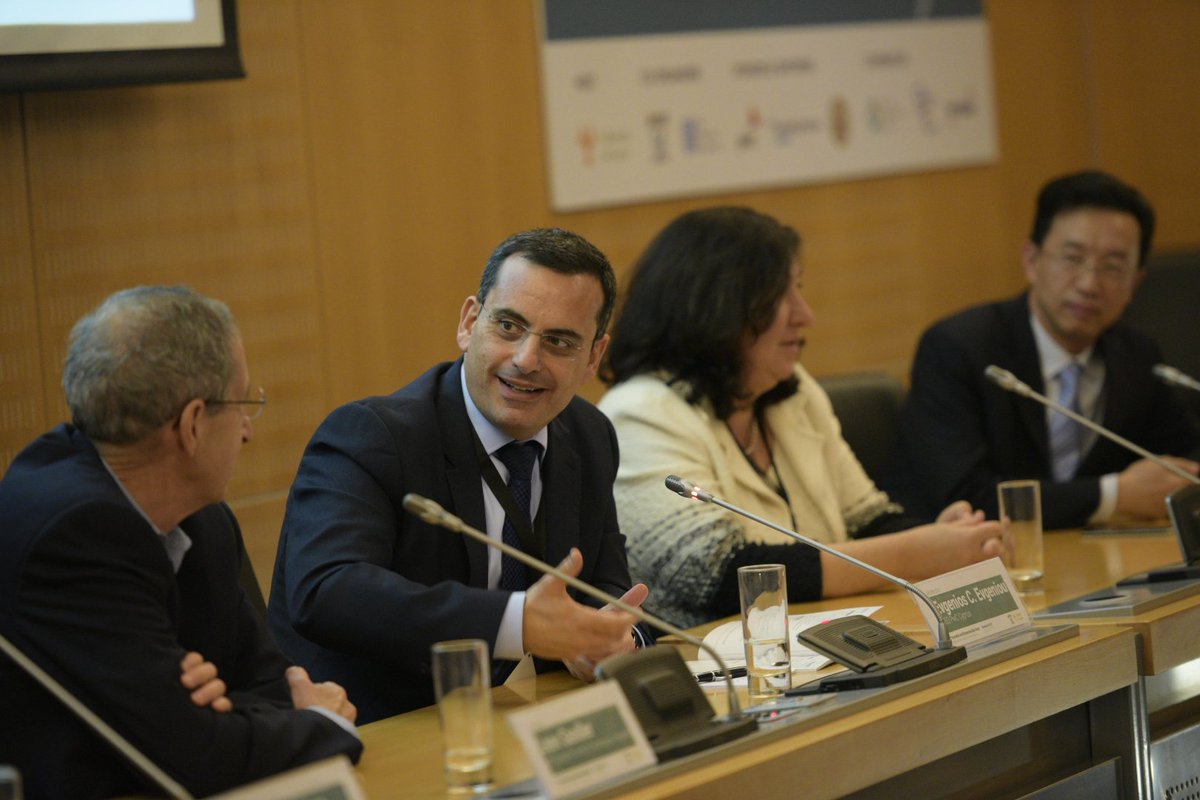 PwC_Cy_Press's tweet photo. Our CEO E.Evgeniou Panel discussion today at the #IEF2017 on <Key factors for successful commercialization> ''Partner with the best, someone who is an entrepreneur &amp; motivated to go in the market convinced for that idea.. If we need to fail learn form your failure &amp; try again'' https://t.co/Pq2HtdLSH5