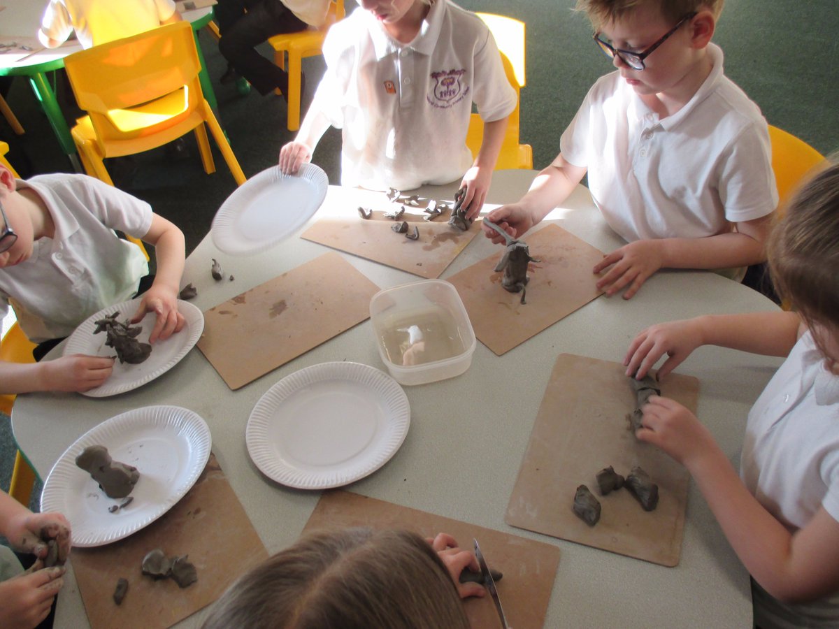 Athens_Rome's tweet photo. We've been artists today! Take a look at our tree sculptures 🌲🎨 https://t.co/ySxywjqlxE