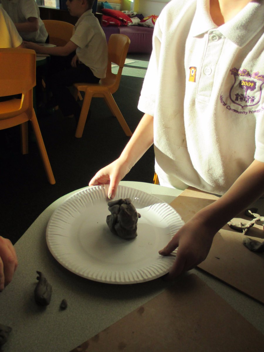 Athens_Rome's tweet photo. We've been artists today! Take a look at our tree sculptures 🌲🎨 https://t.co/ySxywjqlxE