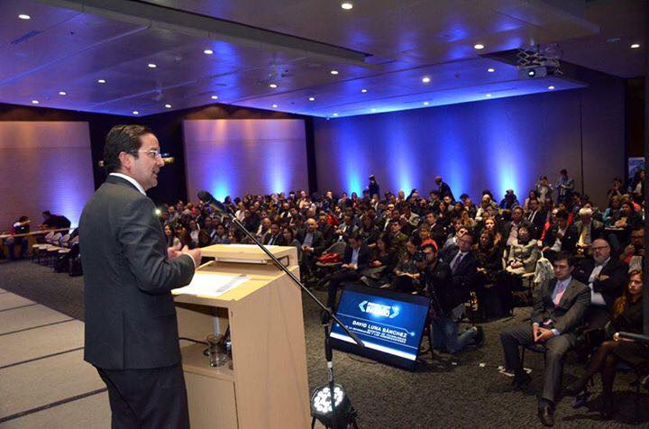 PremiosINGENIO's tweet photo. "Los #PremiosINGENIO2017 son un sello de calidad para el software de Colombia": ministro TIC @lunadavid 
https://t.co/PhfvZeGHFs https://t.co/VRtQ84lAep