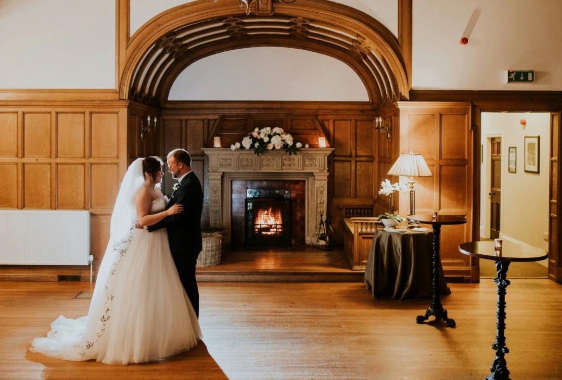 Inglewood_House's tweet photo. We have been sent these lovely photos of Mr and Mrs Farrell on their wedding day @Inglewood_House and we just had to share them! https://t.co/WASVifzzRu