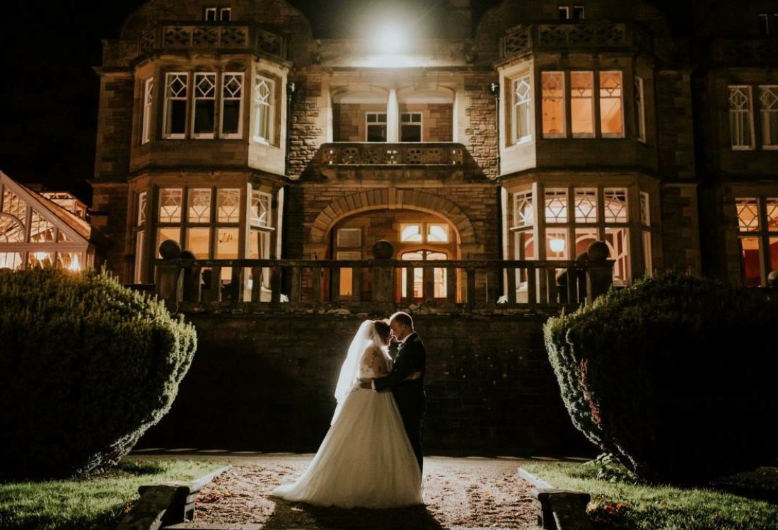 Inglewood_House's tweet photo. We have been sent these lovely photos of Mr and Mrs Farrell on their wedding day @Inglewood_House and we just had to share them! https://t.co/WASVifzzRu
