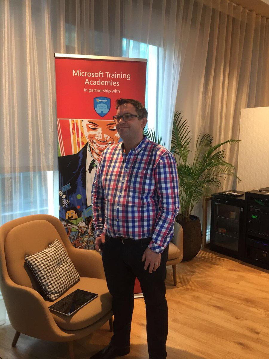 ianfordham's tweet image. So proud to have Skyped into @stjs_staveley school today as part of the @MicrosoftEDU @SkypeClassroom #skypeathon and see such engaged pupils and amazing teachers who’d been on Virtual trips to Lisbon Zoo, Skyped classrooms in Israel &amp;amp; across the world and so much more 👏🌟👍