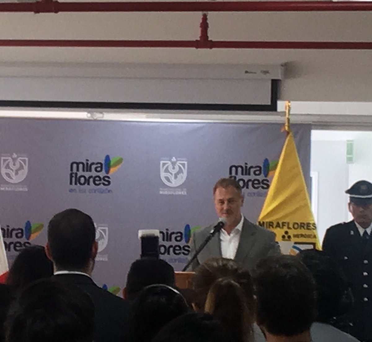 EricRaulPena's tweet photo. Hoy inauguramos el flamante Centro de Innovación “El Puente” de @MuniMiraflores! Un espacio sensacional para seguir fomentando la innovación con impacto social en Miraflores y el Perú! https://t.co/nvmxyNEWLf