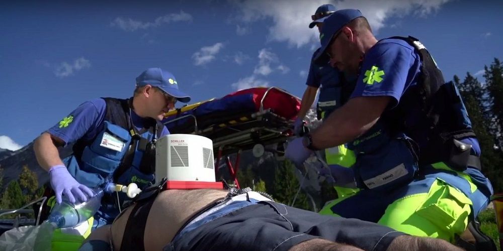 Quels sont les avantages d'une planche à masser pour la #RCP ? buff.ly/2nhfbKj #secourisme #reanimation #SauverDesVies
