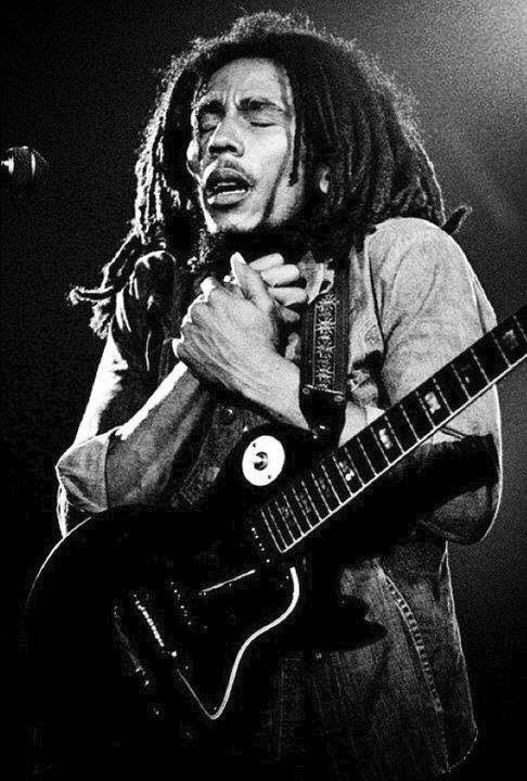 “To divide and rule could only tear us apart;
In everyman chest, mm - there beats a heart.
So soon we'll find out who is the real revolutionaries;
And I don't want my people to be tricked by mercenaries.”_BobMarley
✊🏿
#PrayForLibya 🇱🇾
#BobMarleyMuseum