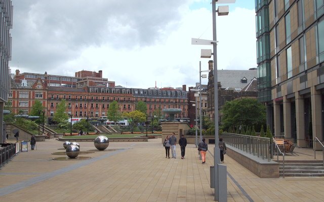 SheffOutpost's tweet image. City Centre To Gain Free Wi-Fi In 2018 @IdaqNetworks @sheffcouncil thesheffieldoutpost.jusweb.co.uk/2017/11/28/cit…