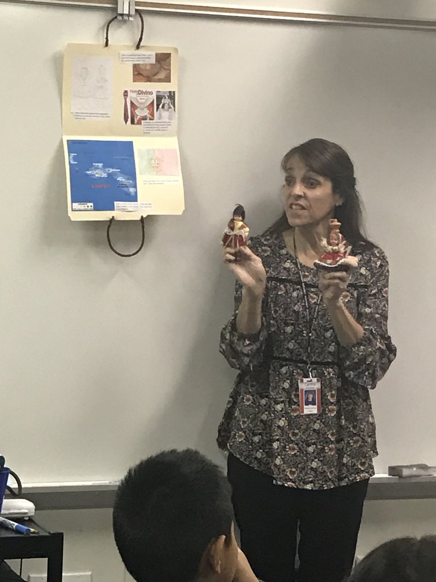 mrs_zubiate's tweet photo. Mrs. Conlin sharing her Culture! #Centralis Awesome 👏 https://t.co/vHk2HHDy1A