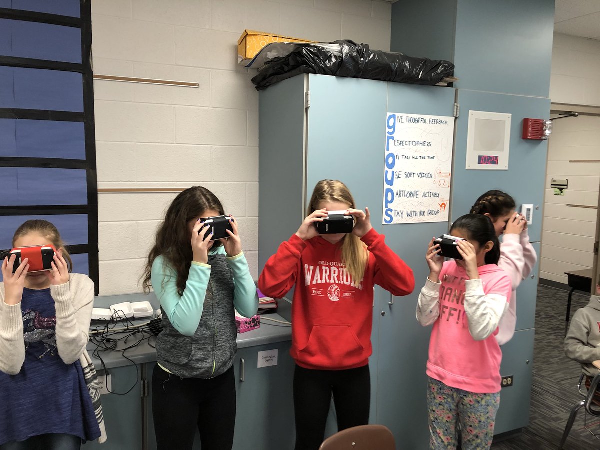 msmanojlovic's tweet photo. Who doesn’t love some VR at the Great Wall coupled with a partner nearpod activity? #sd113a https://t.co/ddrR78fjif
