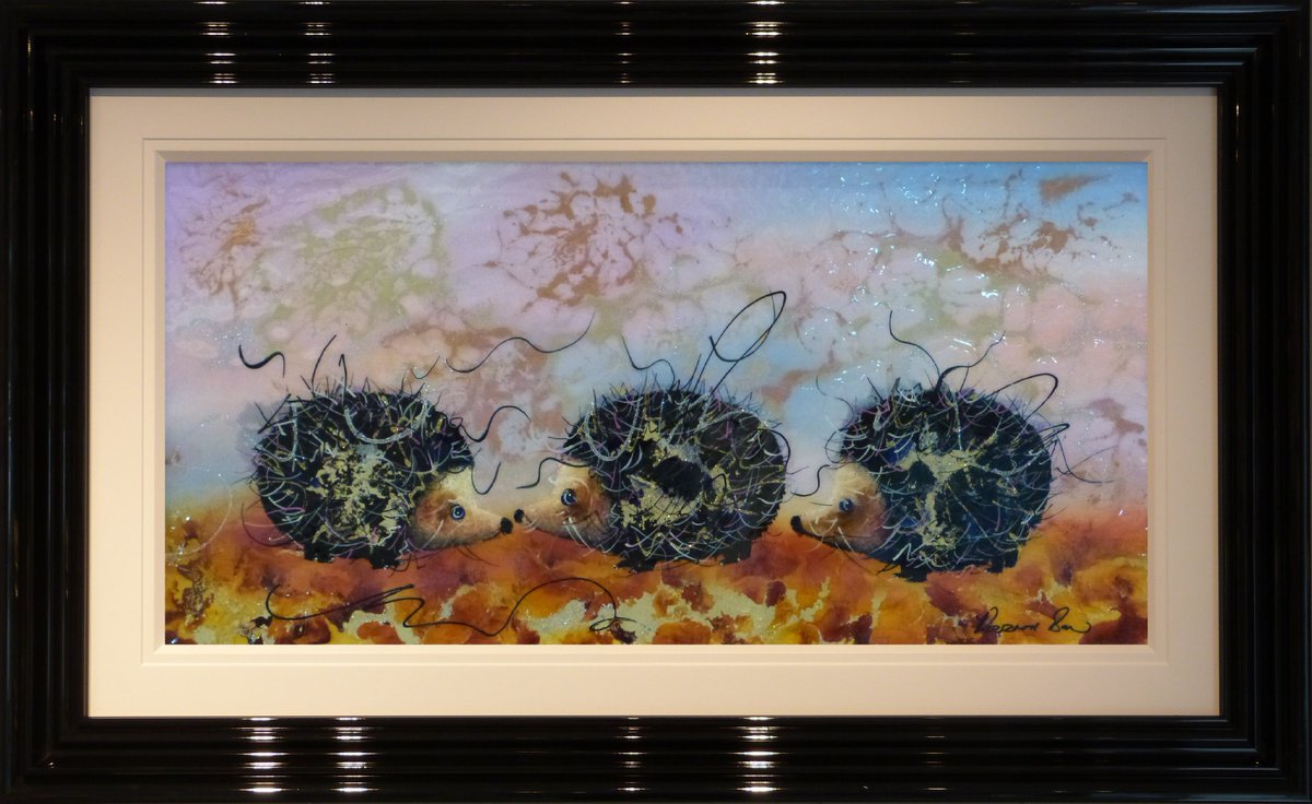 HepplestoneArt's tweet photo. How exciting!! The paintings have arrived for the @RozanneBell exhibition on Thursday evening (30th Nov).  There are some amazing pieces so do come along from 7-9pm.  A sneak preview just for now....... #rozannebell #exhibition #lancashire #whatson #hepplestonefineart #chorley https://t.co/RgamEV19Sj