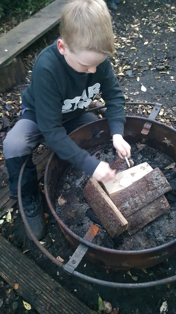GreenTimeFS's tweet photo. It's that time of year...Smores and hot chocolate!! 😋 @ursulineprimary @UrsulinePTFA @GreenTimeFS https://t.co/bacG9YyU9k