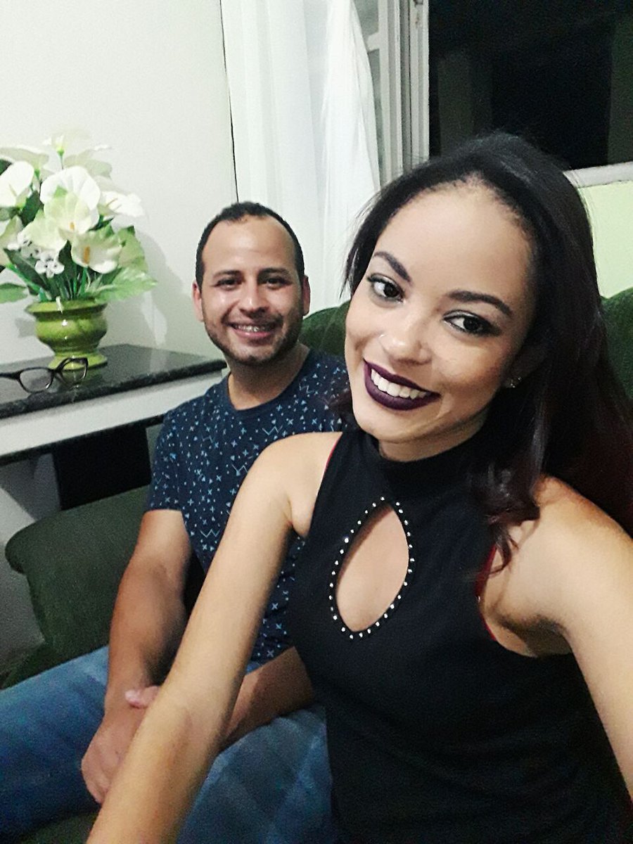 AndrP17's tweet photo. Existem coisas inexplicáveis, uma delas é o amor que sinto por você @MarianaVitor1 😚😘😍 https://t.co/hEqL78fFCS