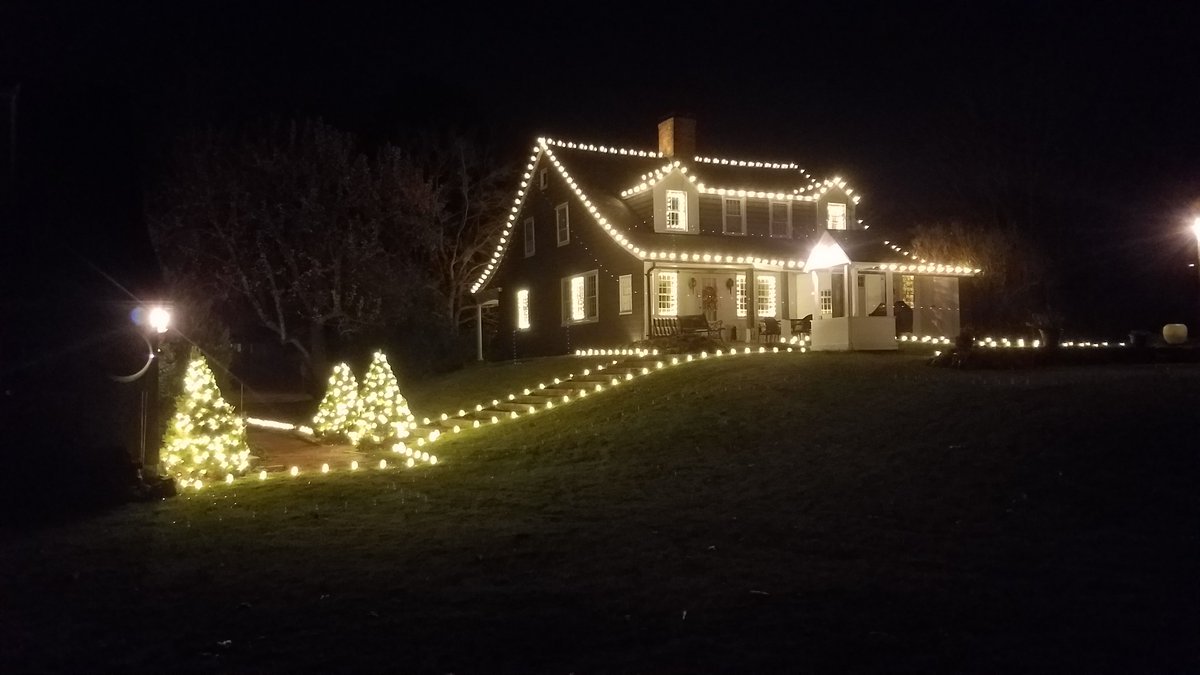 A great way to get people talking about trees during the winter months is doing their holiday lighting! 
This season's first Christmas Decor home came out looking great!