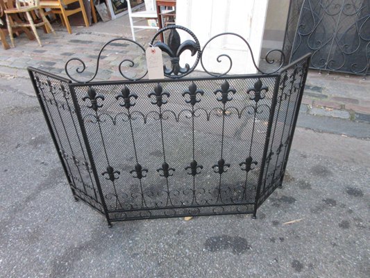 ScottsMargate's tweet photo. ยฃ55 each fire guards
#fireGuards https://t.co/JNkxj624XG