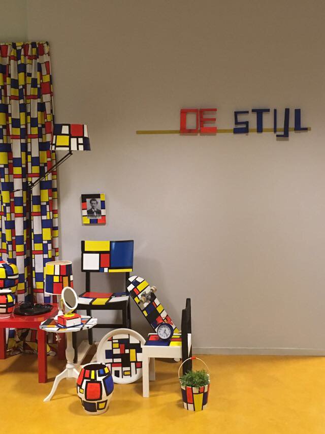 Marijke du Long mag met pensioen nadat ze zich 37 jaar met hart en ziel voor de Bolster ingezet heeft...en we hopen haar nog vaak te zien op <a href="/obsdeBolster/">obs de Bolster</a>. Vrijdag opende ze officieel de K.I.D.S. tentoonstelling "In Stijl". #cmk