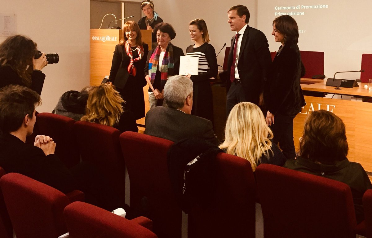 Non c’è nulla di prezioso dei giovani! Anche per questo siamo al #PremioValeriaSolesin con <a href="/zehnderaMD/">Alexander Zehnder</a>