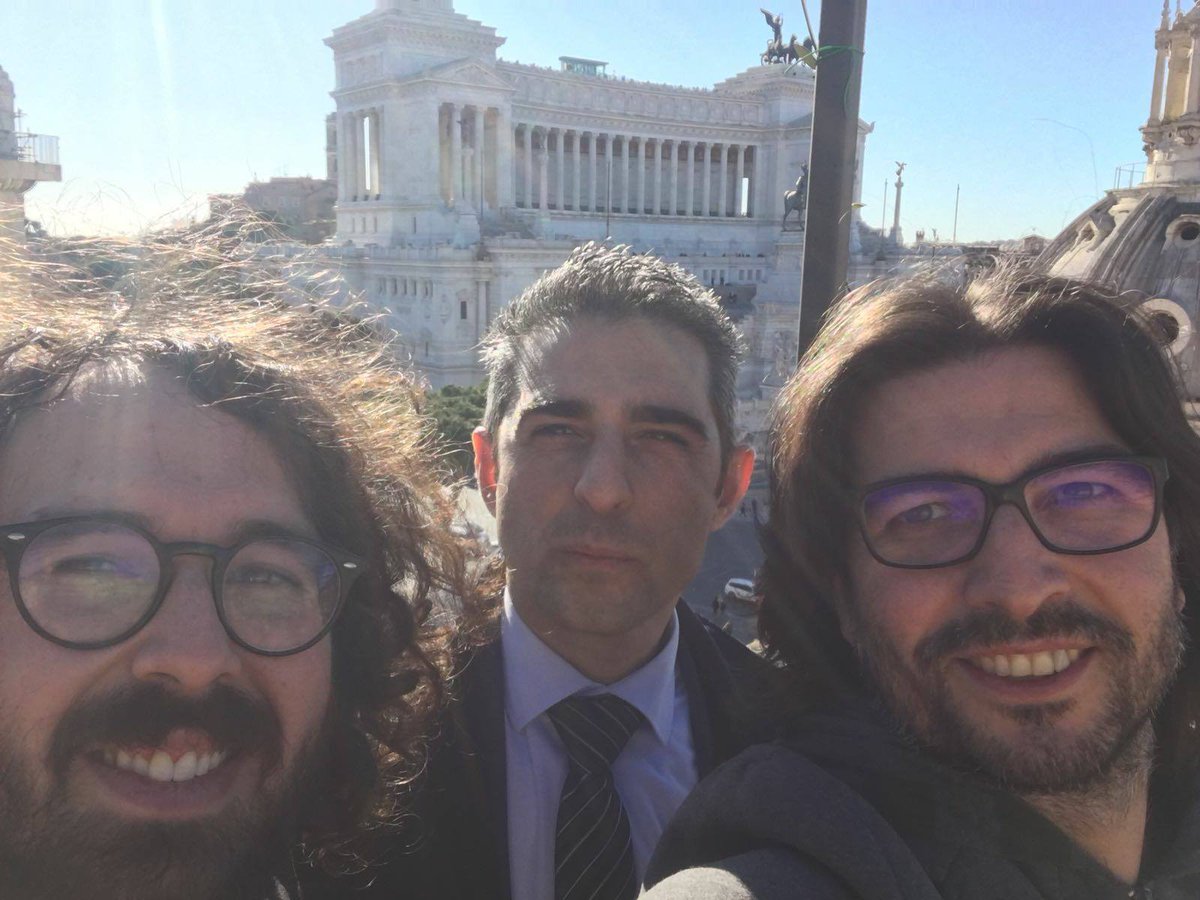AL_Libera's tweet photo. L’Italia ha bisogno di una nuova classe dirigente preparata e onesta che abbia una visione del #futuro. Non basta dire di essere al servizio dei cittadini per costruire uno Stato efficiente. La propaganda è una cosa, trasformare un Paese è tutt’altro
https://t.co/Qac5SASNPr https://t.co/rAutIDb5lS