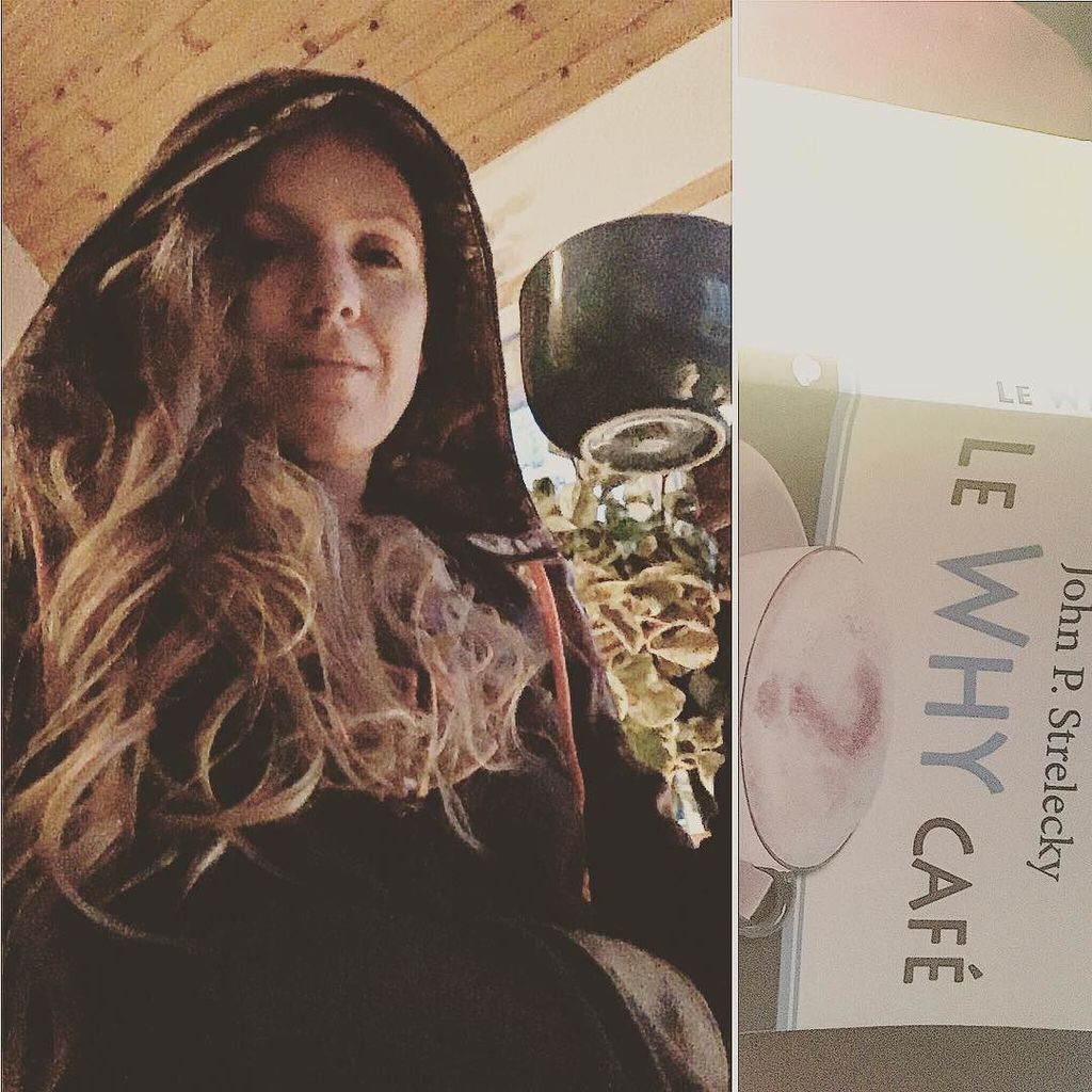 SLavoie5's tweet photo. Chaque matin, chaque soir, mes journées commencent et se terminent par une lecture. •
•
•
#whycafe #lecture #reading #cafe #coffeeshop #decouvertes #discoveries #dedans #inside #dehors #outside #matin #morning #soir #night #openmind #humilite #humili… https://t.co/3TybhonUKz https://t.co/TRehYtZPRW