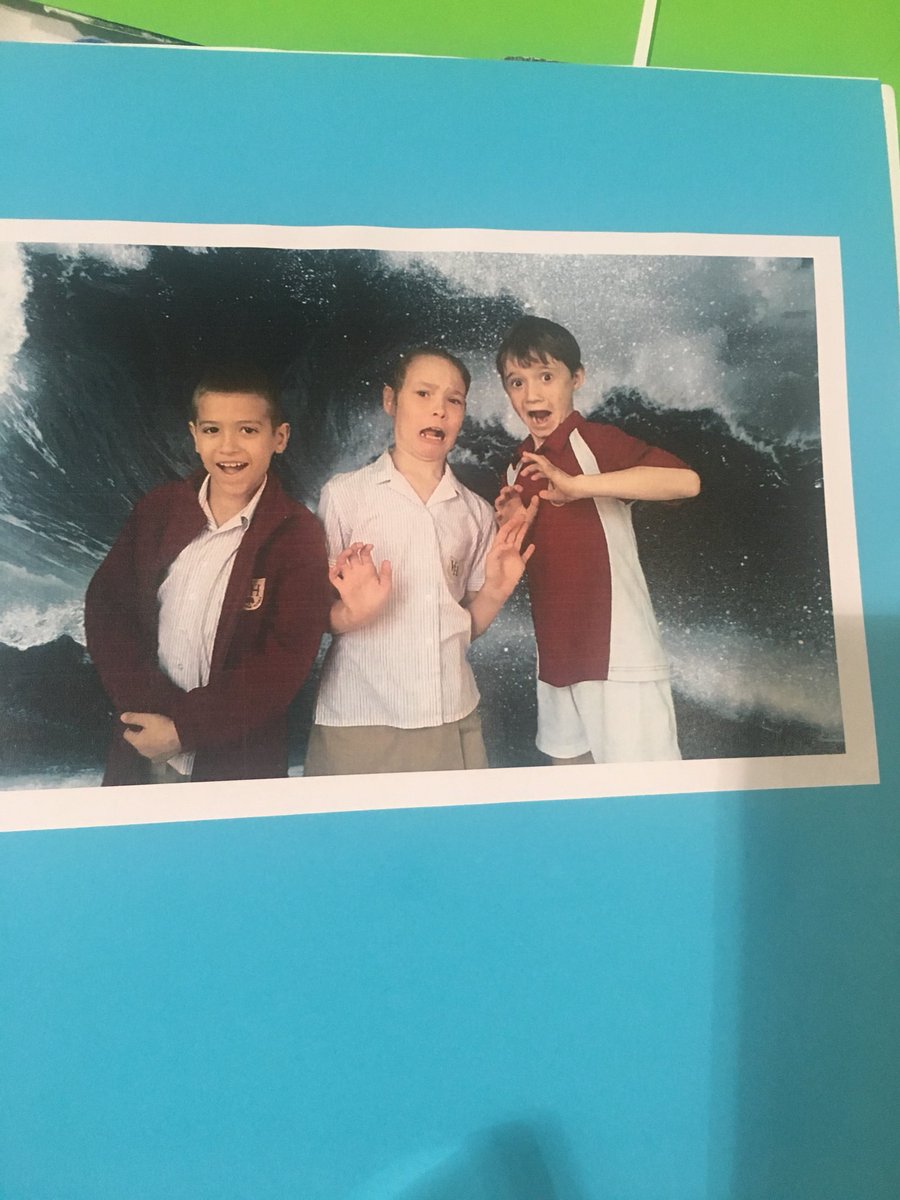 vhpsprincipal's tweet photo. @VHPrimary @VHPS_Innovation @VHPS_STEM #incredibleconversations #greatexhibtion https://t.co/myxdsYVAX7