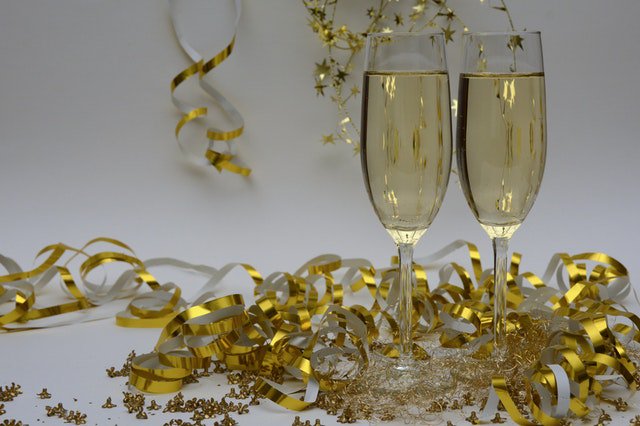 HemingwayBailey's tweet photo. Have a great 2018! #HappyNewYear https://t.co/tBuZ09VZni