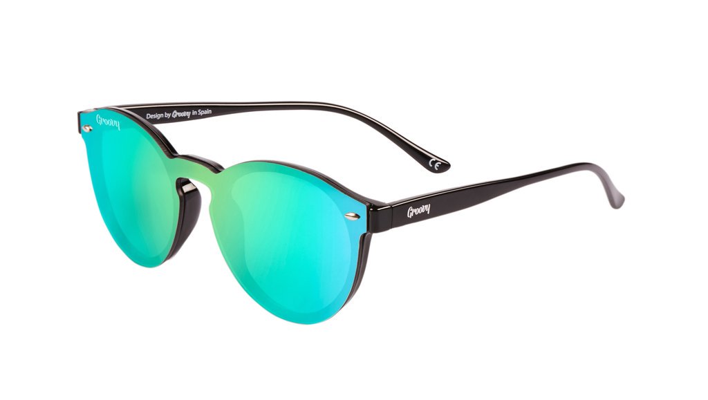 sungroovy's tweet photo. Hoy es #MartesDeGafas con nuestro modelo más vendido, CANNES, de la colección #NewUrban. 🔥

Diseño vanguardista de diseño espectacular. 🔝

¿Te quedarás sin las tuyas? https://t.co/hPMIYRs6vZ