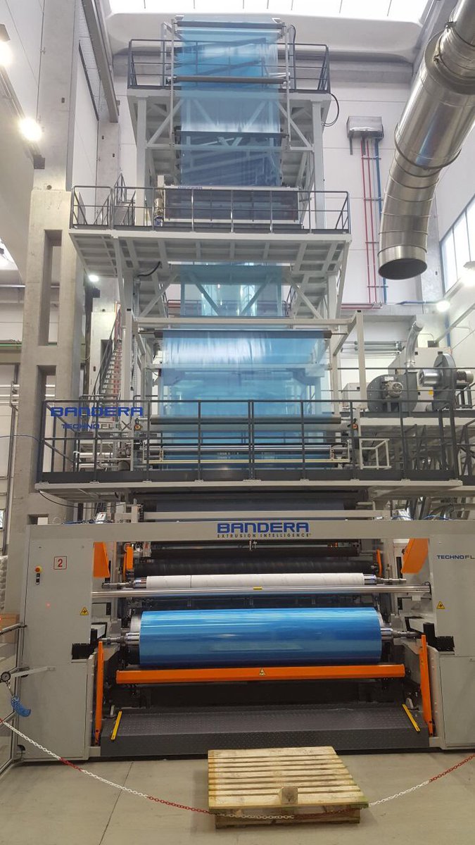 banderaontheweb's tweet photo. Open House @House_Extrusion 5 layer #extrusion #blownfilm technology for #polyolefines #packaging #plastics https://t.co/fPvYXrDyym