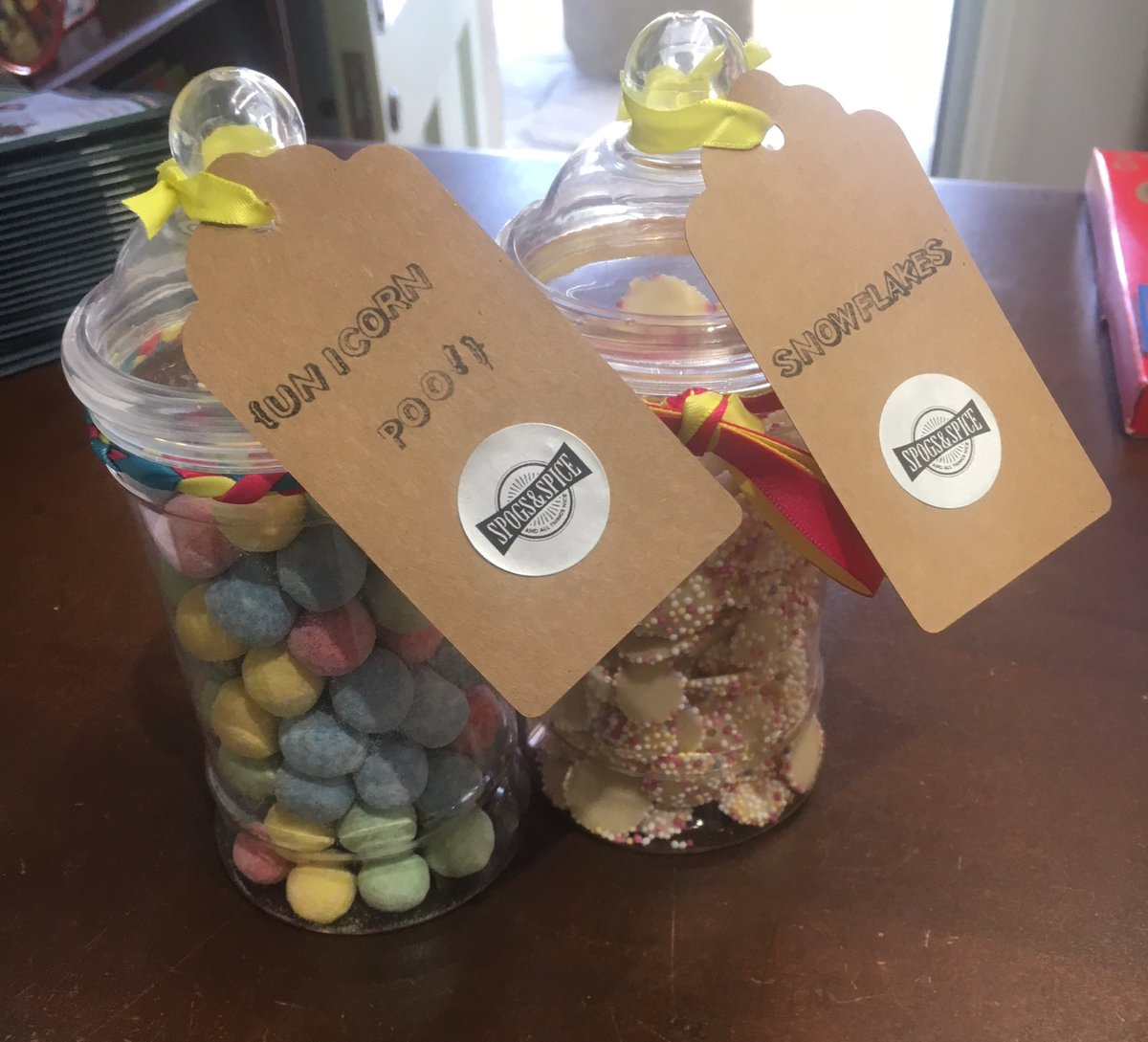 Unicorn poo and snowflakes ❄️ now available in store 

🎄⛄️ 🎅 🦄 #gifts #christmas #unicorn #piecehall #smallbusiness #winter #santaiscoming