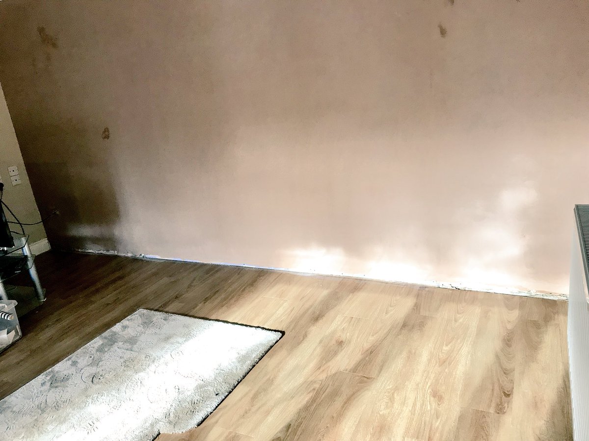 Adstheplasterer's tweet photo. Before and after #tacked #skimmed #hoovered #mopped #adamleeplasteringltd https://t.co/W9sugzasoj
