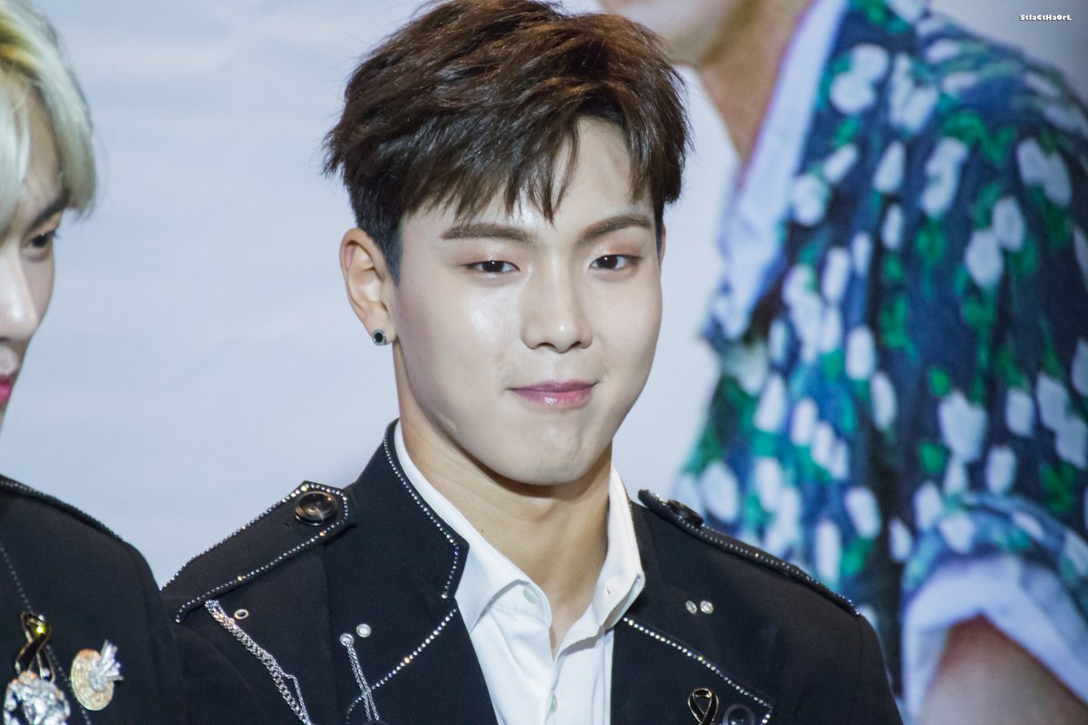 [170730] #BEAUTIFULinBangkok Press Con 🐻☺️ #셔누 #SHOWNU #몬스타엑스 #MONSTA_X