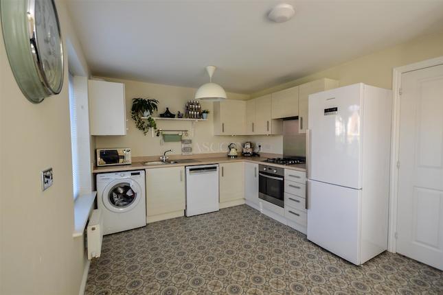 Gascoines's tweet photo. PERFECT FAMILY #HOME - Stonebridge way #Calverton - £210,000 - 3 bed end of terrace town #house, immaculately presented and MUST BE VIEWED! https://t.co/wmwGzZadIM https://t.co/qozfhFPd9N