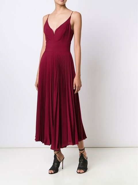 ShopCallaghan's tweet photo. FEEL LUXURIOUS...this festive season with one of our evening dresses - NOW available online! 6 Cavendish Street, Claremont Tel: 021 683 1716 #eveningdresses #holiday #luxury https://t.co/LgMSWmNqPy