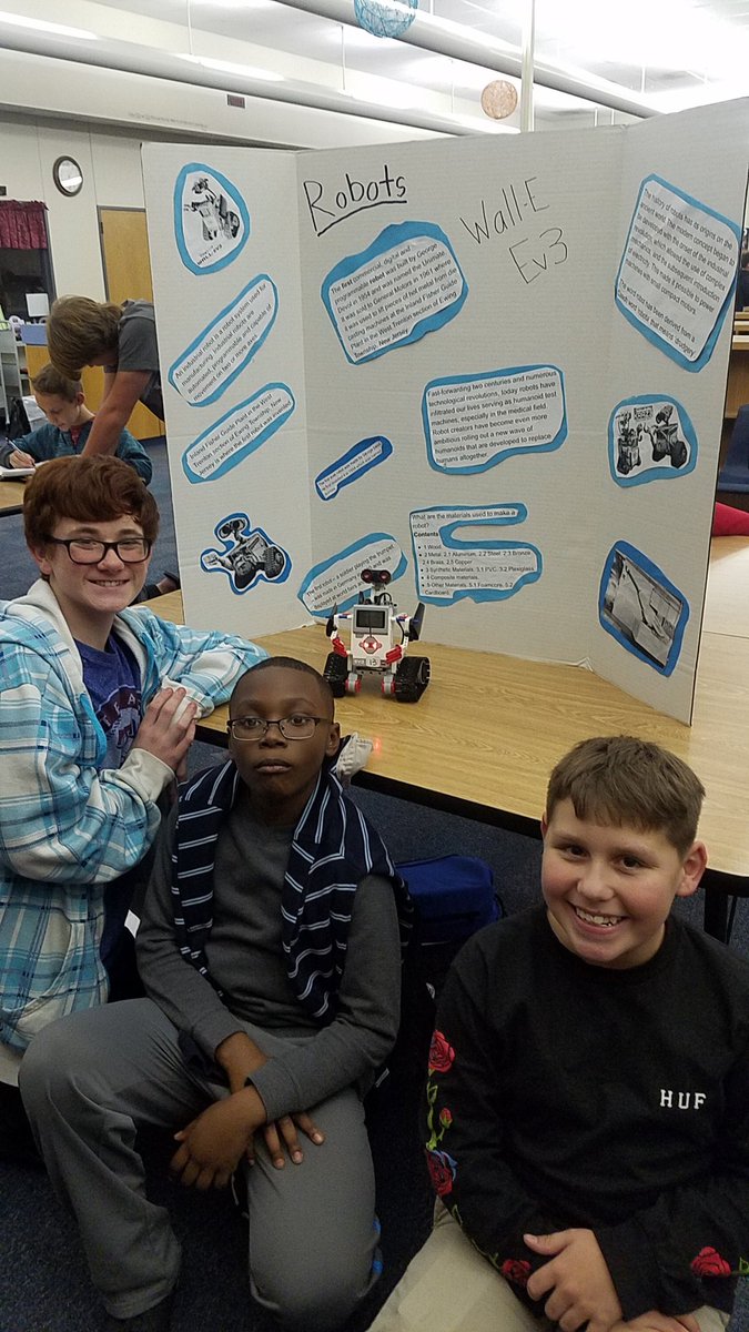 lhulsey98's tweet image. Wow! What a night! #EngineeringFair 2017 was a success! Thanks to everyone who helped out! #ProudTeacher #TiredTeacher #IronsEngineering #WeAreLubbockisd #ThisIsPublicEducation