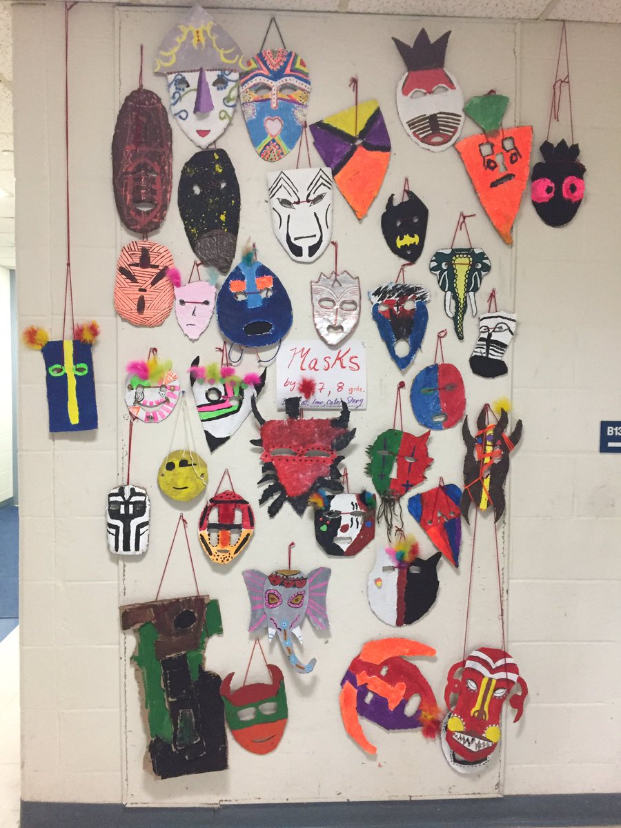 HuntMiddleVT's tweet photo. Mask working on balance, lines, color and storytelling. https://t.co/RZ9iXkjDiK