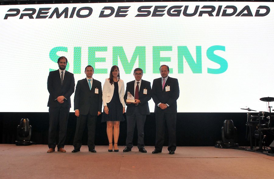 Leaders and Mining tweet media