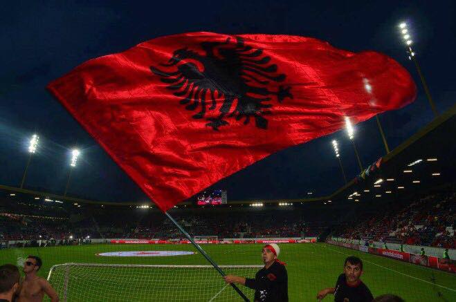 giannidebiasi's tweet photo. Auguri Albania per i 105 anni di Indipendenza! Oggi è il giorno dell'orgoglio Nazionale. Gezuar
Urime Shqiperi, 105 vjet shtet! I nderuar populli dhe kombi im kudo qofshi! Sot eshte dita e krenarise sone! Gezuar Diten e Pavaresise! https://t.co/mEbluDW9XT