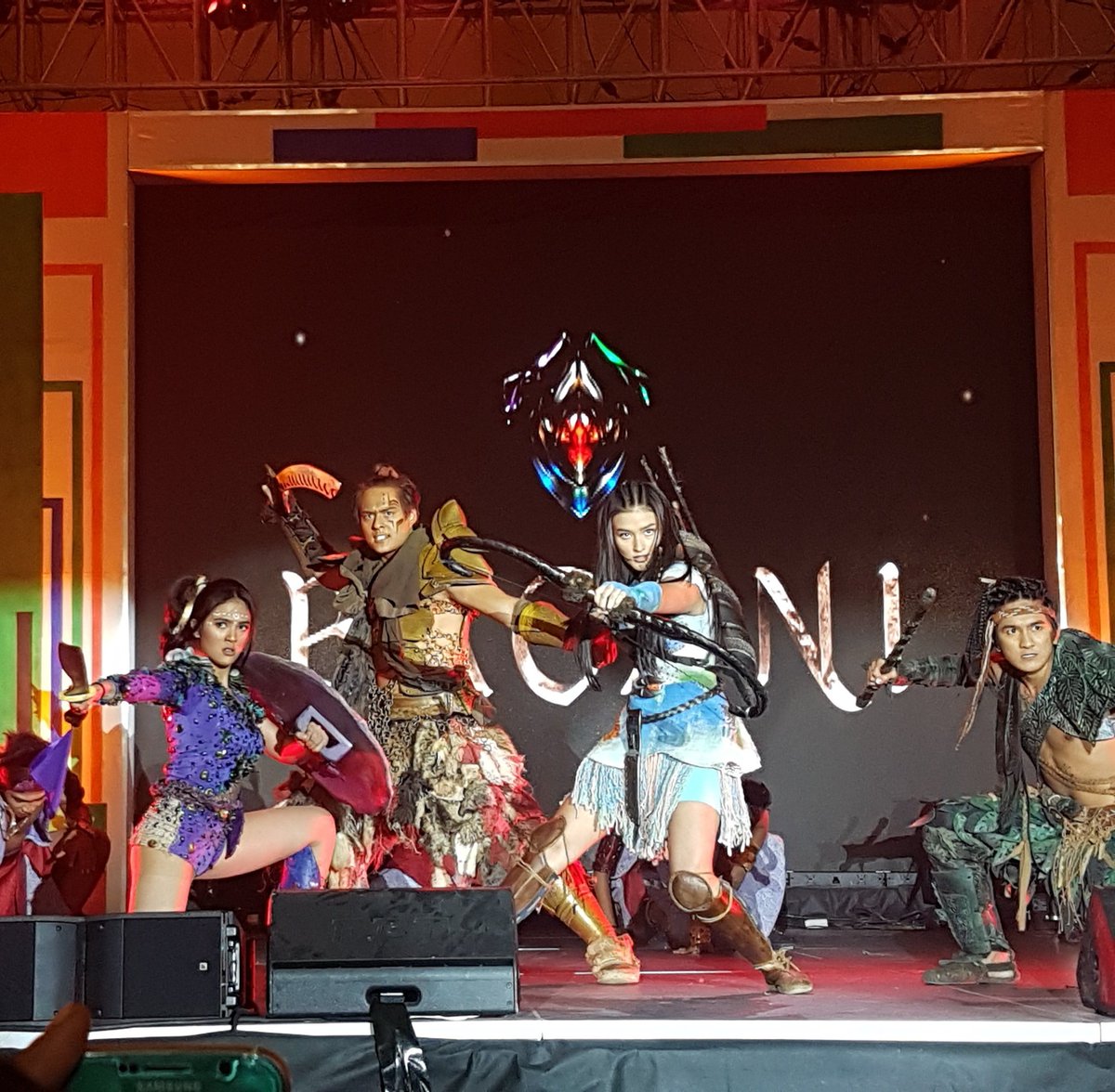 TATAKQuenito's tweet photo. bagani is a must watch fantaserye of 2018

#LizQuenForBaganiLaunch https://t.co/VGt6lL861X