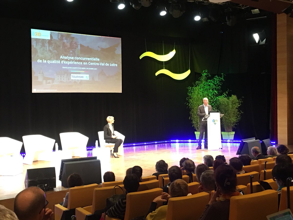 virginieRIV1's tweet photo. Cβest parti pour les #rencontresregionalesdutourisme 2017 #RRT17 #qualite #satisfactionclient @RCValdeLoire @ToursValdeLoire https://t.co/nri4tgDtvR