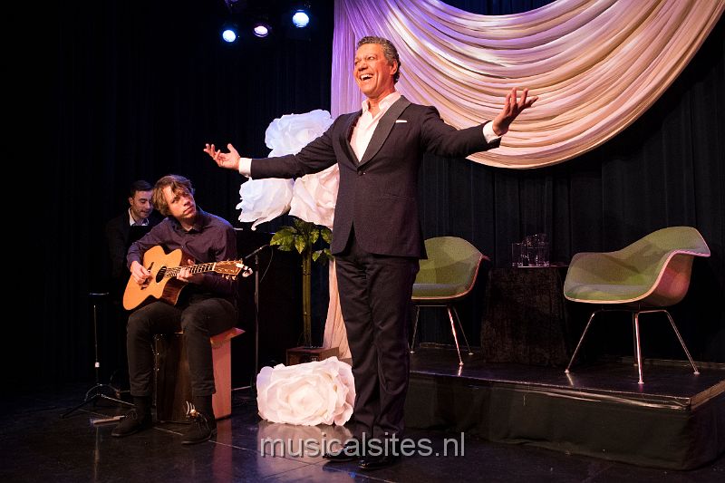 Musicalsites's tweet photo. Genieten van Frank Sanders en zijn gasten https://t.co/WHwCKqNLPZ @jonvaneerd @bettyasfalt @IvoChundro @Anoukkalter https://t.co/h5qRecpXJ0