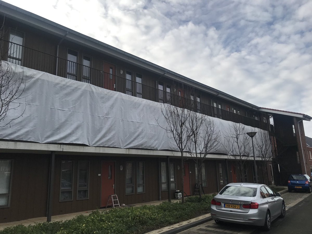 VTPVGO's tweet photo. Mooi doorwerkproject in Rhoon. Afschermen en alles weer beschermen voor de komende jaren! https://t.co/iqRjOjuesJ