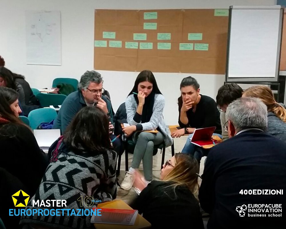 Europa2027's tweet photo. Parte oggi il Master in #Europrogettazione di #Pescara. 5 giorni di vero e proprio bootcamp in cui verranno affrontati tutti gli argomenti più utili per intraprendere il percorso dell’Europrogettazione. #MasterEU 🇪🇺️ https://t.co/UjszXfKbOp