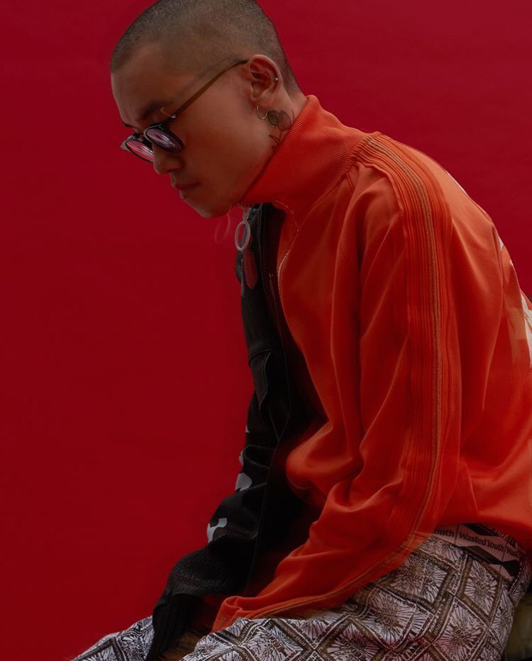 DazedKorea's tweet photo. Dazed December Issueโ
โ
Chapter #1
๊น์ฌ์ผ์ ๋์๋์ค์ ์ฒซ ๋ฒ์งธ ๋ฏน์คํ
์ดํ; ์ธ์์ ๋ชจ๋ ๊ด๊ณ์ ๋ํ์ฌ.
โ
๋ ๋ง์ ํ๋ณด๋ <๋ฐ์ด์ฆ๋> 2017๋
12์ํธ์์ ํ์ธํ ์ ์์ต๋๋ค.
โ
#dazed #dazedkorea #๋ฐ์ด์ฆ๋์ฝ๋ฆฌ์ #KimXimya #DSanders #SonDaeHyun #BeastsandNatives #Bana #Moonshine https://t.co/OWvsfuSiD5
