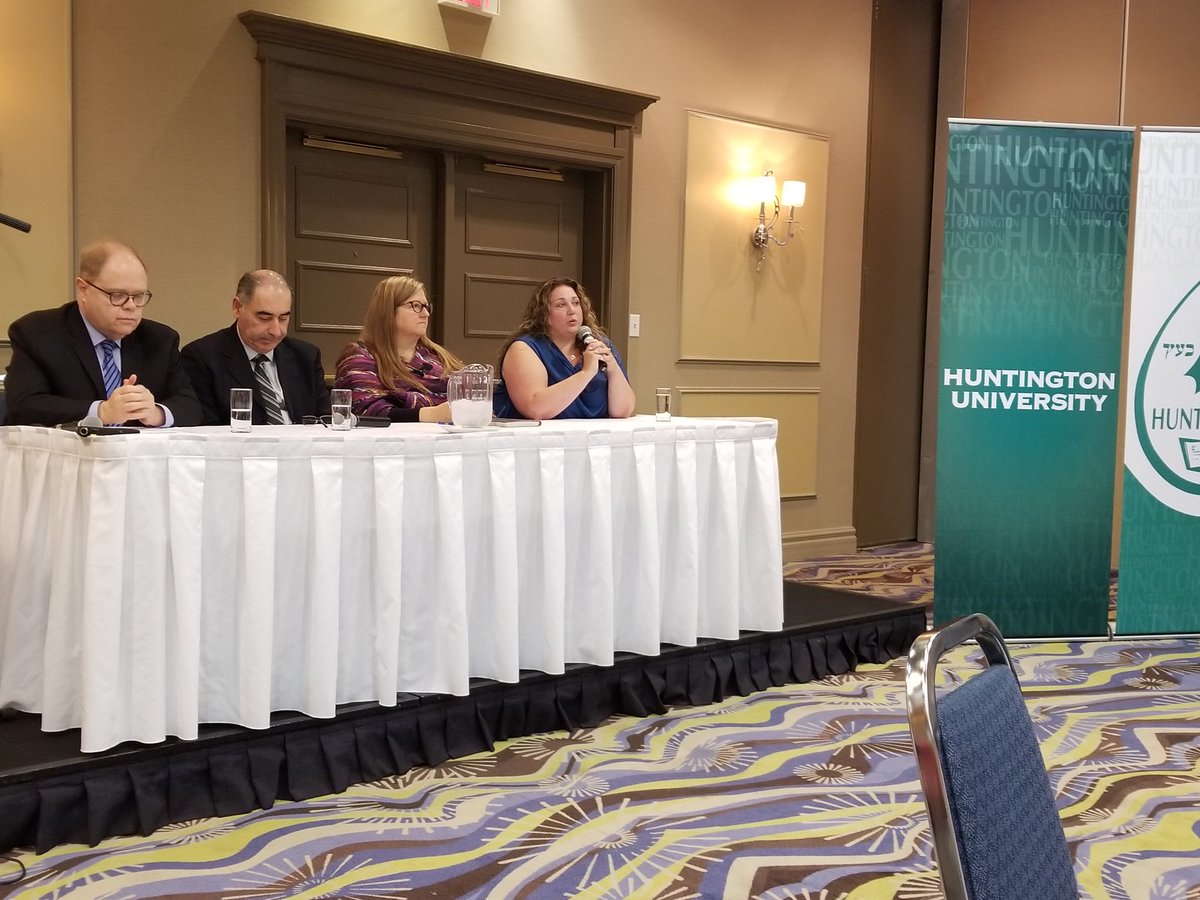 CattChristine's tweet photo. .@HuntingtonUni proud to partner with @SudburyCofC for today's Community Leadership Engagement Panel on civic leadership and community service.  #GivingTuesday @sudburydotcom @LDASudbury #HumanLeague #BreakfastClubForKids https://t.co/hjneszMwMJ