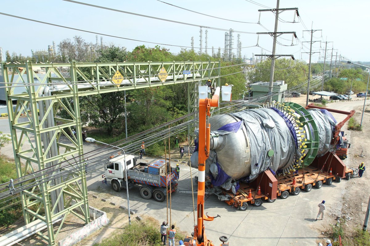 HeavyTorque's tweet photo. #Megatrans become the first company in Thailand to acquire a #THP module with »ADDRIVE« https://t.co/gR8pvPPZ12 #heavyhaulage #heavytorque https://t.co/3fwUrB4iJg