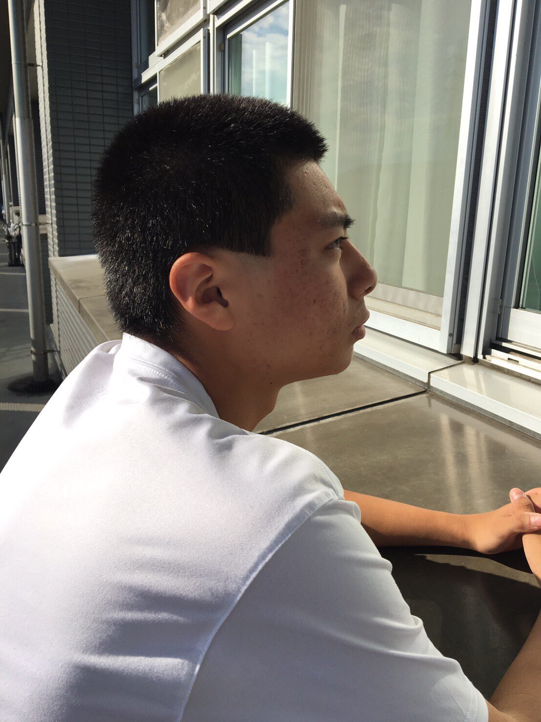 坊主 もみあげ 男のもみあげの整え方とは タイプ別 もみあげの切り方と似合う髪型 Tmh Io