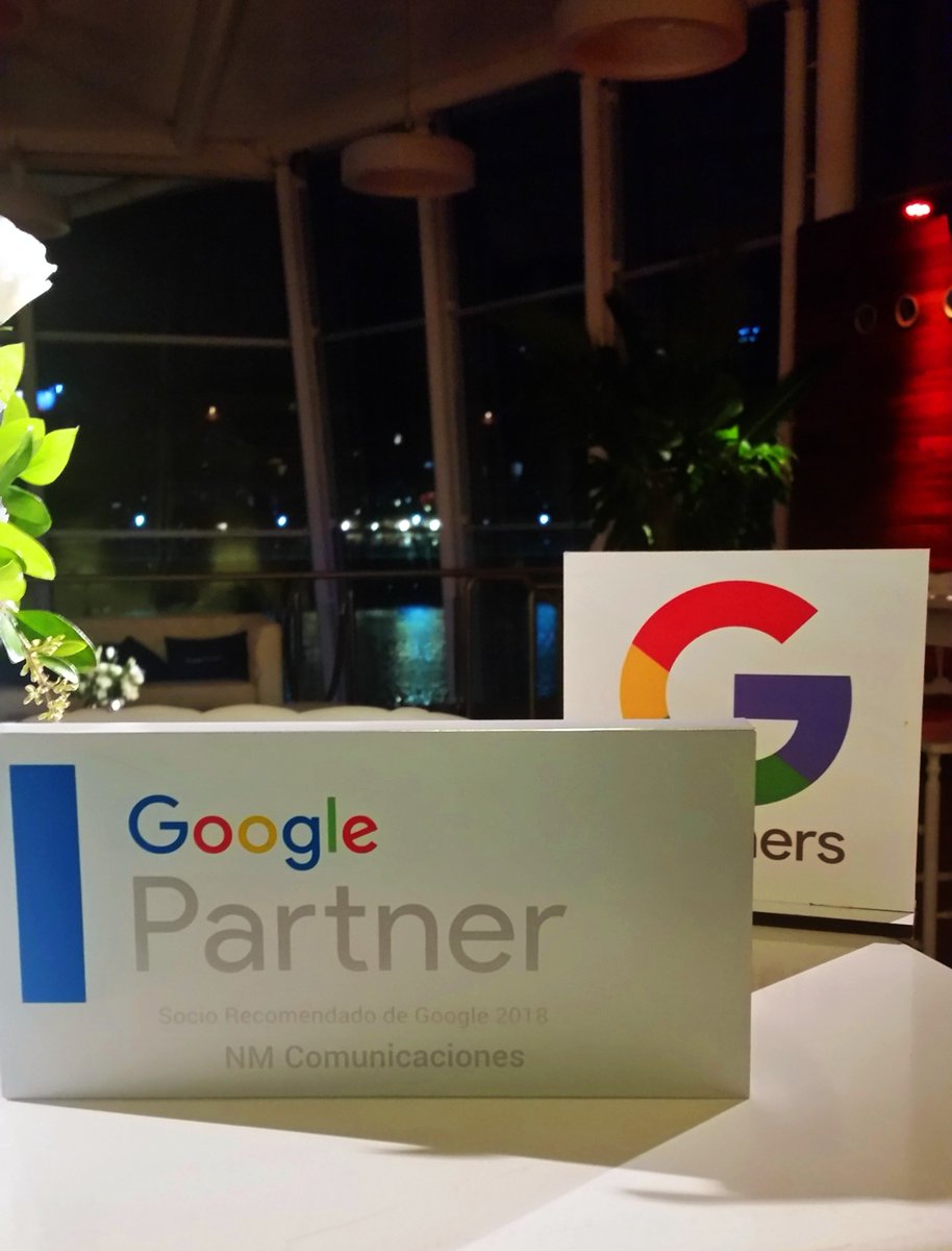 nmcomunicacion's tweet photo. Fiesta de cierre de año en #GoogleArgentina 💯 
¡En el 2017 nos animamos a todo!... Aprendimos, Creamos, Trabajamos duro, Soñamos y aquí tenemos por tercer año consecutivo la distinción: NM Comunicaciones es Socio Recomendado de #Google #SoyGooglePartner #NMComunicaciones https://t.co/HVgG9kOaIb