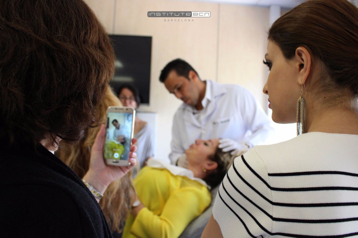 bcnmesotherapy's tweet photo. Solo quedan 15 días para la #formación de #Ingredientesactivos y #Microneedling que realizaremos en las instalaciones de #InstituteBCN. ¿Aún no te has apuntado? Contáctanos y te ayudamos. #mesoterapia #skinneedling #mesoroller #bcnclassics #bcncocktails #bcnadvanced #bcnpeels https://t.co/IrrZ1ZyWgy