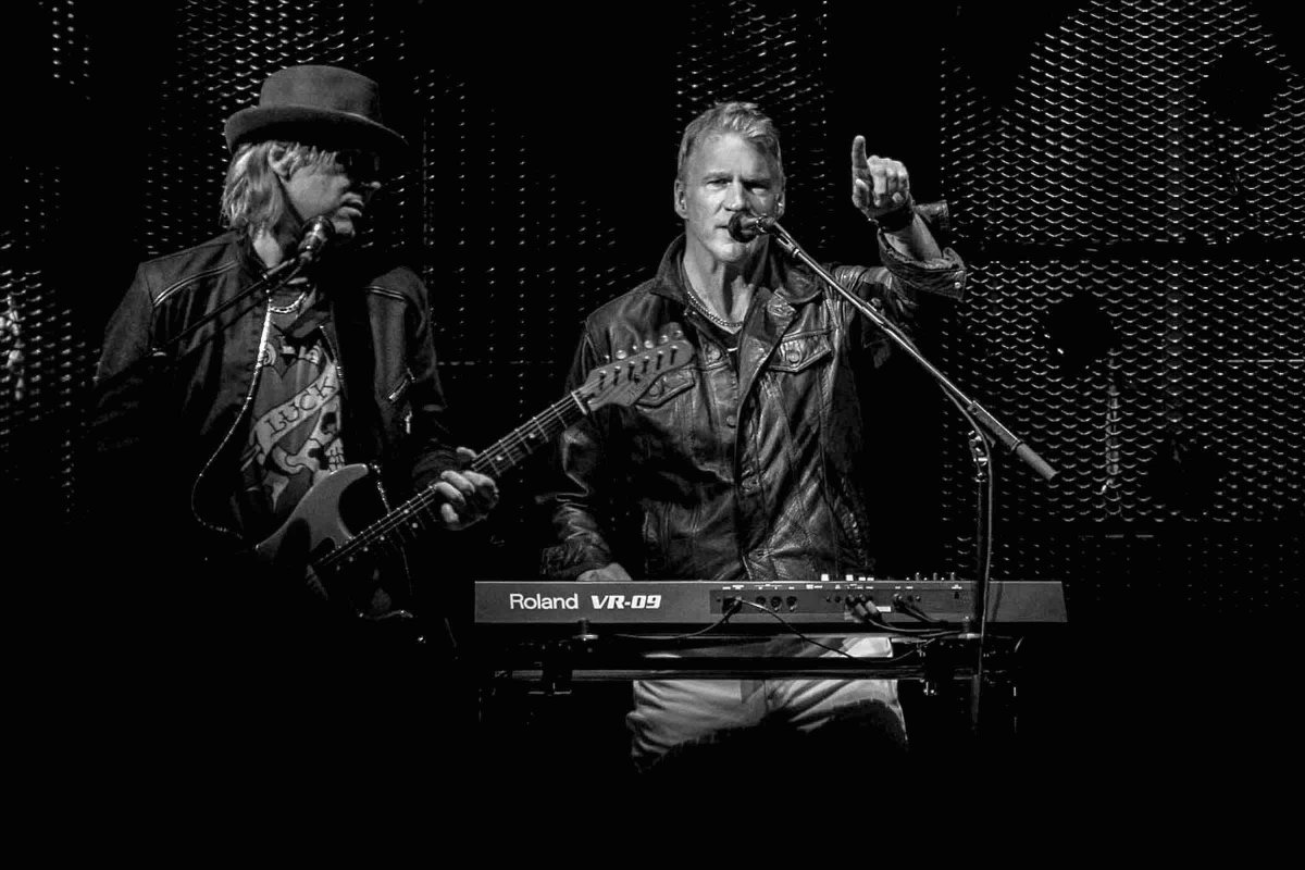 RolandGlobal's tweet photo. THE PRO FILE - Eliot Lewis https://t.co/YMbSPwRDsA @KeyboardMag @halloates @EliotLewis #roland #vr09 https://t.co/tZS5kMvopA